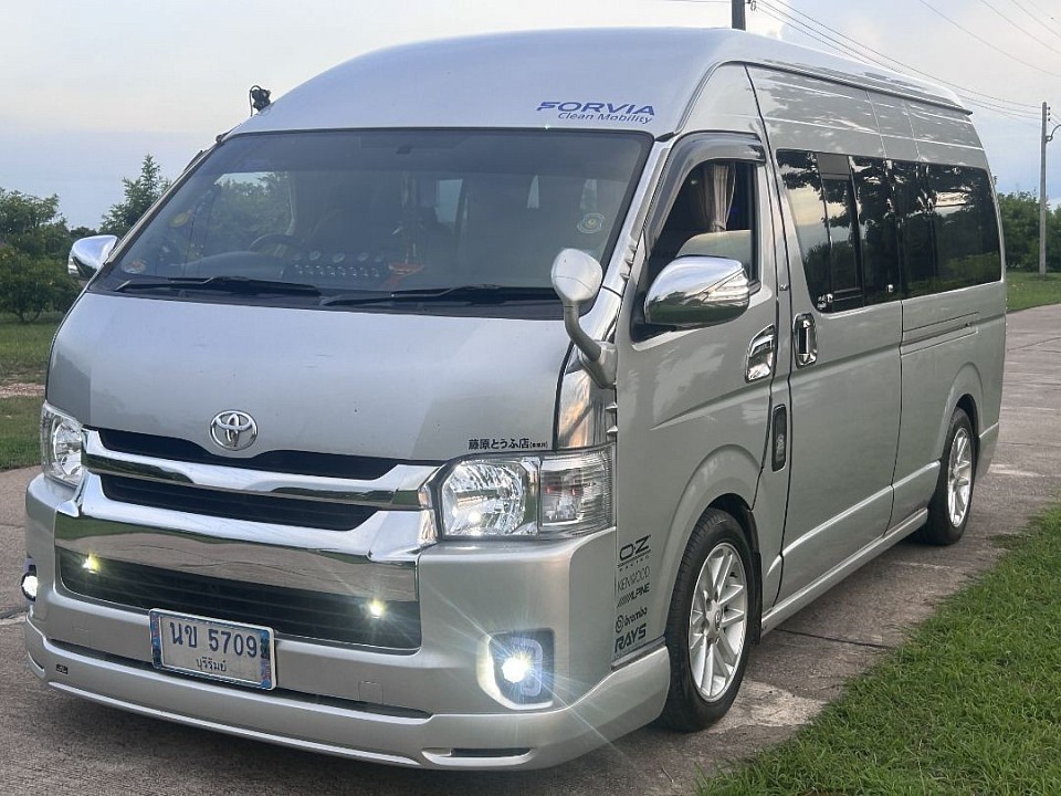 รถตู้VIP บริการ เหมานำเที่ยว รับ ส่ง ทั่วไทย จองล่วงหน้า โทร 0879007047